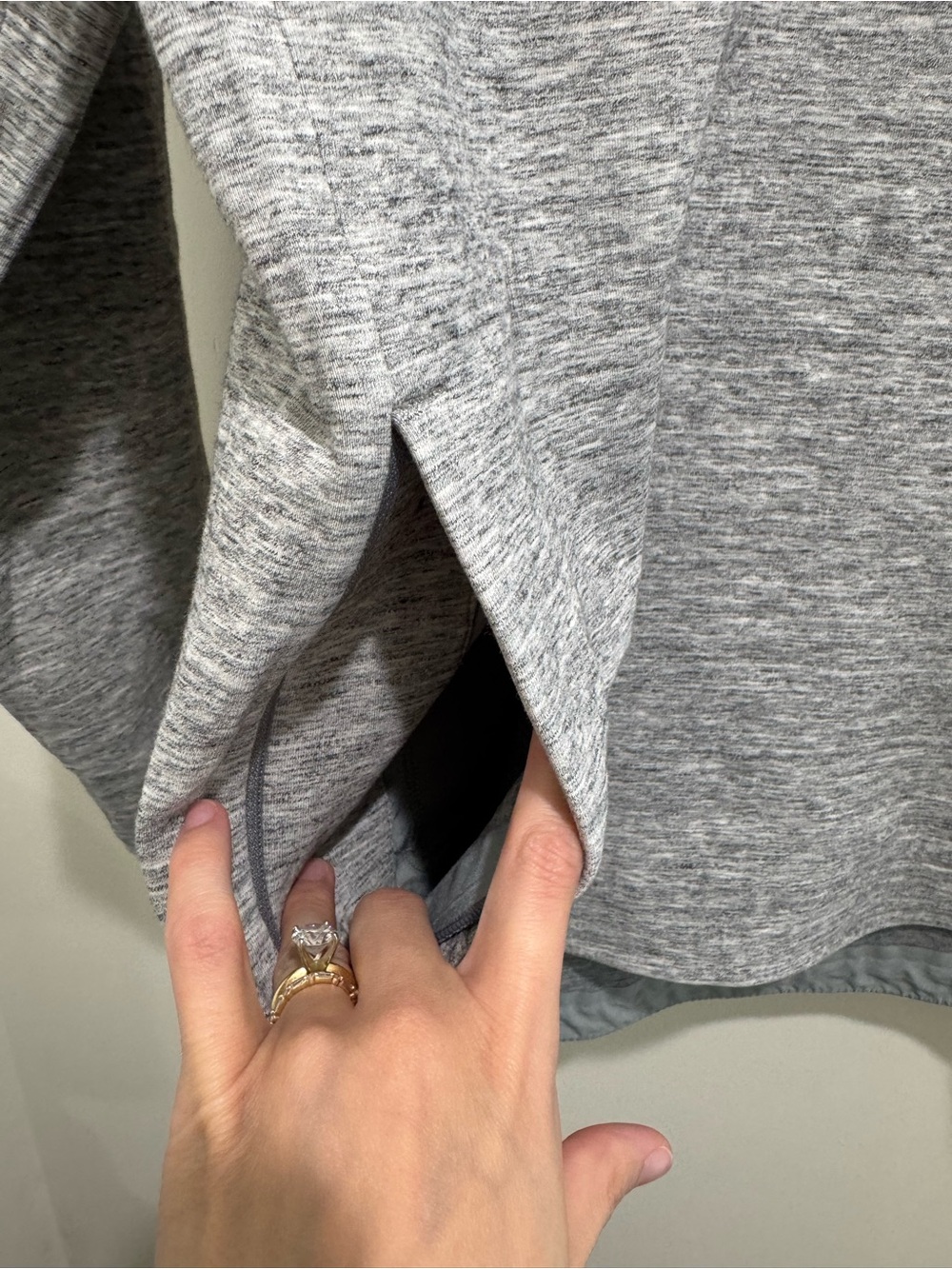 Lululemon Heathered Gray Running Pullover Long Sleeve Small - Picture 3 of 12